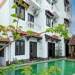 Blue River Boutique Hội An